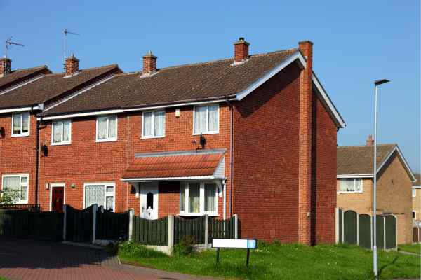 Can I Alter The Party Wall Surveyor? - A Crucial Guide From Faulkner Surveyors 3 Do you want to change the party wall surveyor you are using? Get the best results from Faulkners Cirencester NOW!